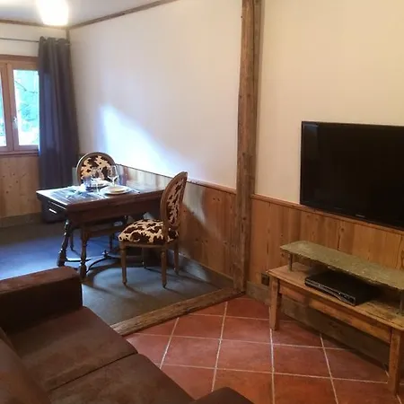 Bed & Breakfast D'hote La Tour Du Merle Le Villard (Savoie)